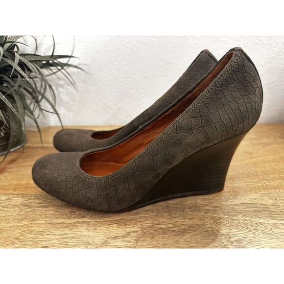 Lanvin Genuine Leather Wedge Pumps Heels  Women Size 36 US 5.5/6 Textured Python - Picture 1 of 13